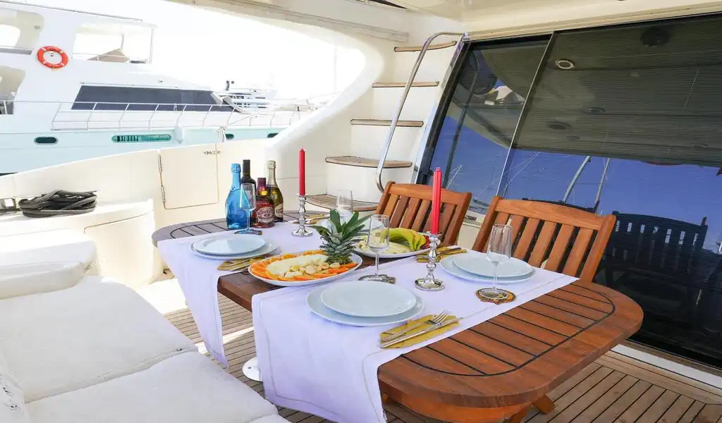 AZİMUT GLR LUXURY YACHT